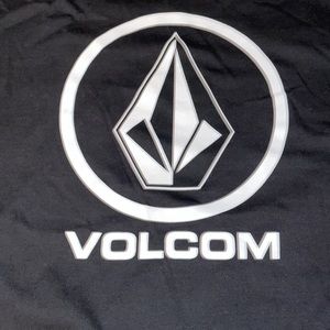 VOLCOM T SHIRT